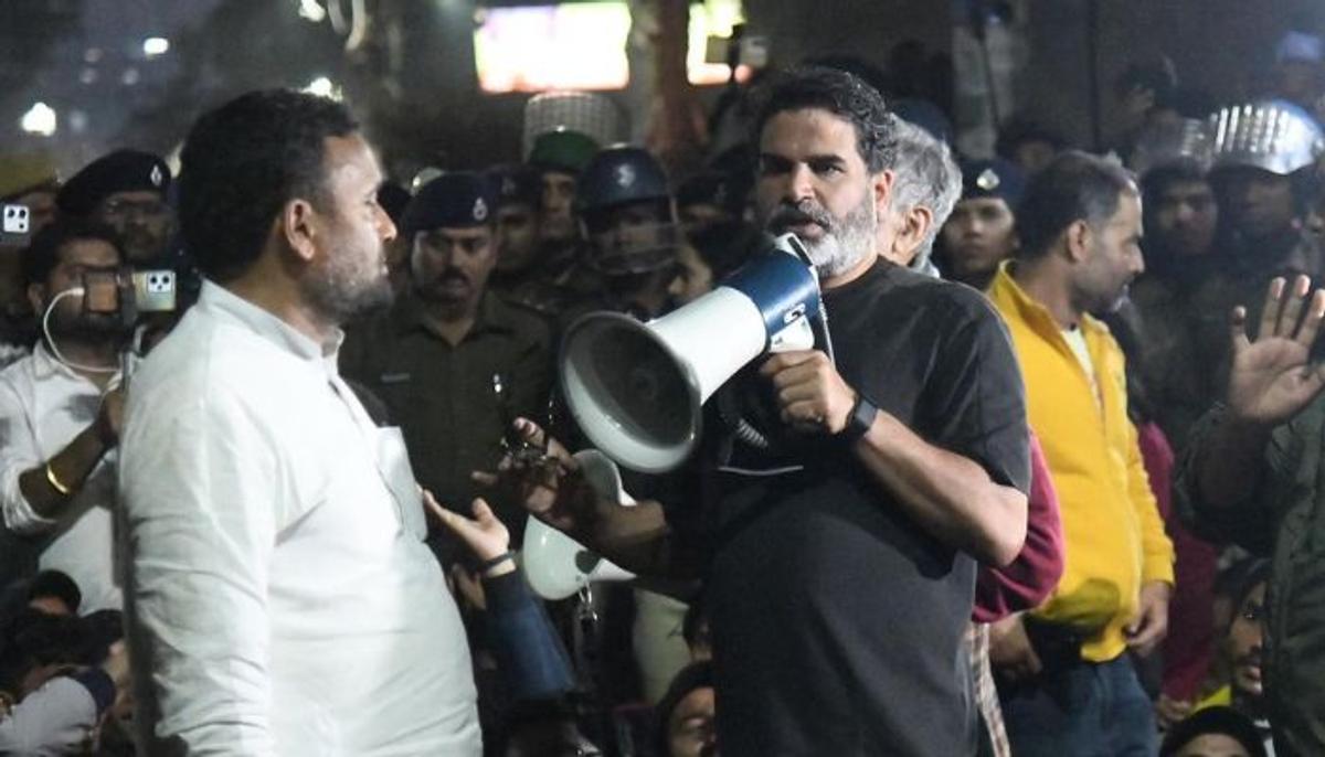 हीरो से विलेन कैसे बने प्रशांत किशोर? प्रदर्शनकारियों से मिलने पहुंचे ही थे कि...