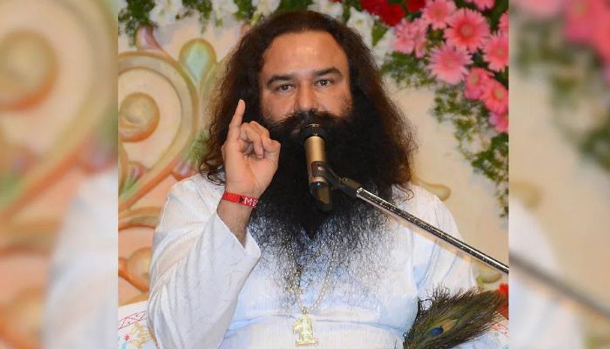 दिल्ली चुनाव से पहले पैरोल पर बाहर आया गुरमीत राम रहीम