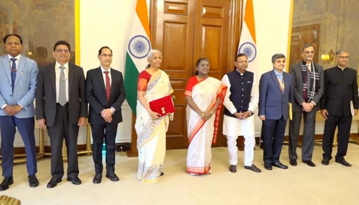कुछ ही देर में पेश होगा देश का 79 वां बजट, निर्मला सीतारमण...