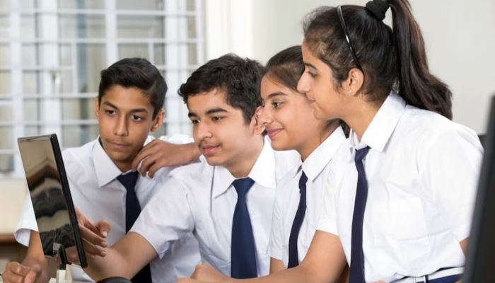 क्रांतिकारी पहल है बोर्ड की दो परीक्षा