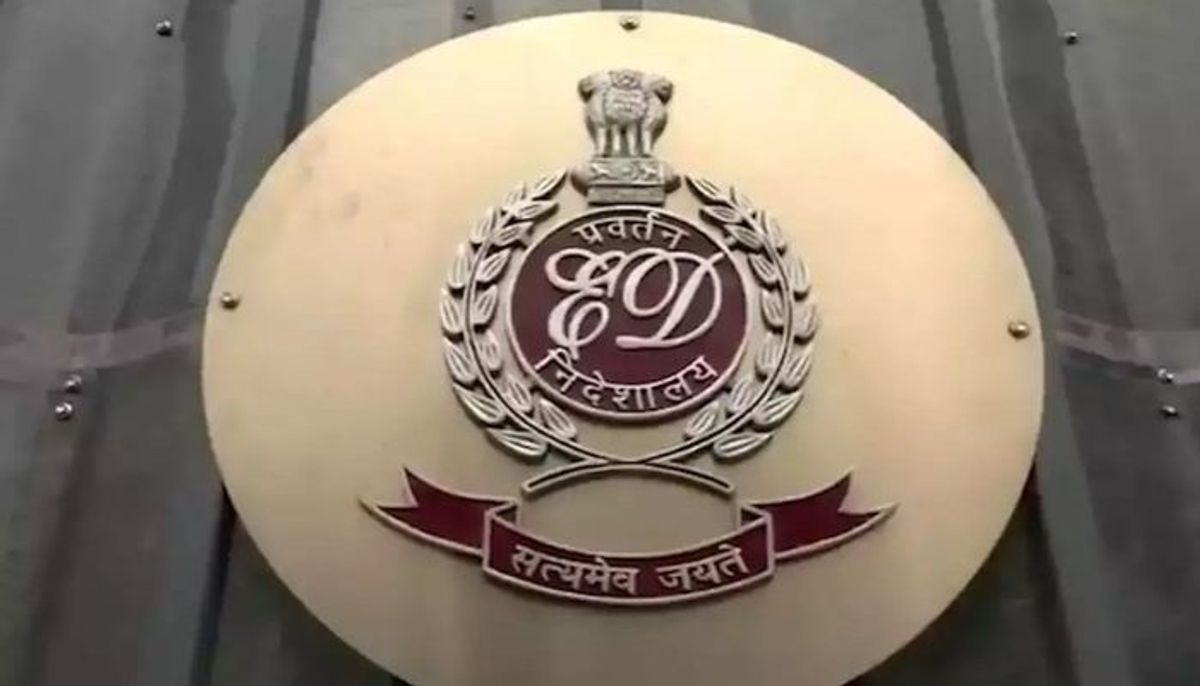 नोएडा में दो बड़े बिल्डरों पर ED का छापा, करोड़ों का घोटाला