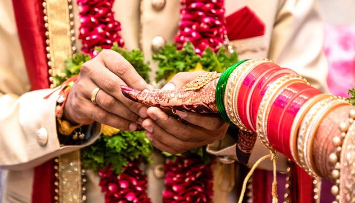उत्तर प्रदेश में हुई अब तक की सबसे अनोखी शादी, देखने उमड़ा पूरा गांव