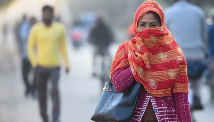 अलमारी से एक बार फिर निकालने पड़ सकते हैं गर्म कपड़े, इन दिनों सर्द रहेगा मौसम का मिजाज