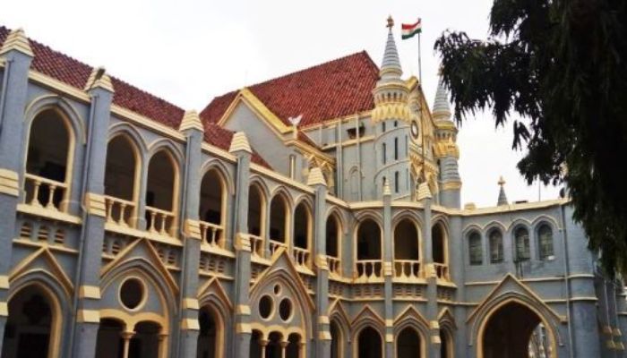 हाई कोर्ट सख्त: मेंस टॉयलेट की सफाई महिला कर्मियों से क्यों? सरकार से मांगा जवाब