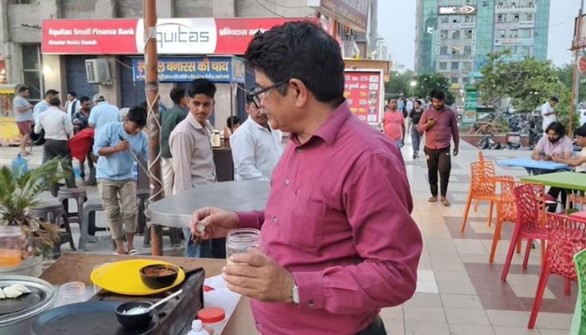 मोमोज खाए और पहुंच गए अस्पताल, दुकान पर चला खाद्य विभाग का डंडा