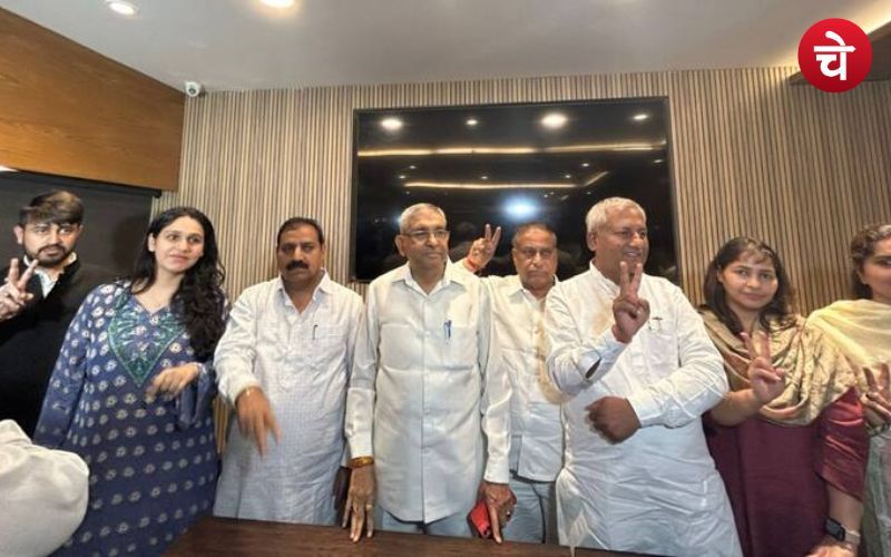 दिल्ली में AAP को बड़ा झटका, पार्षदों ने की बगावत बनाई नई पार्टी