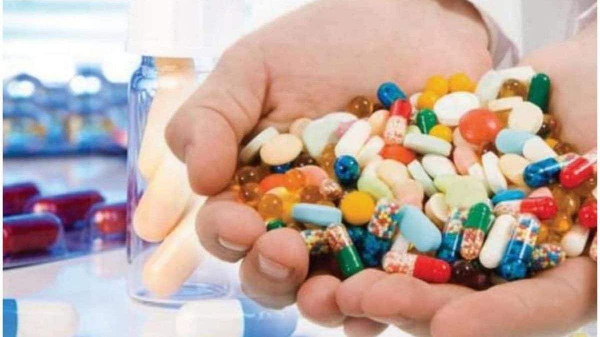 Generic Medicine : भारत सरकार की बड़ी योजना को खा गए धंधेबाज