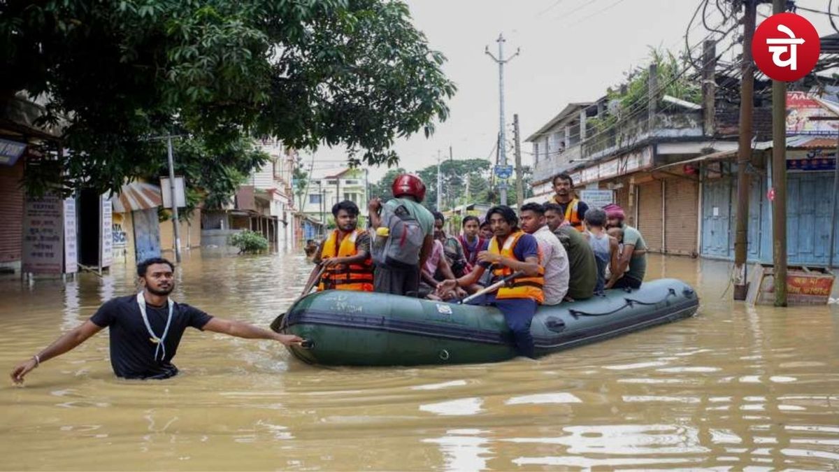 बाढ़ से बेहाल उत्तर-पूर्व, यूपी में तेज़ आंधी का अलर्ट, आज इन राज्यों में होगी बारिश