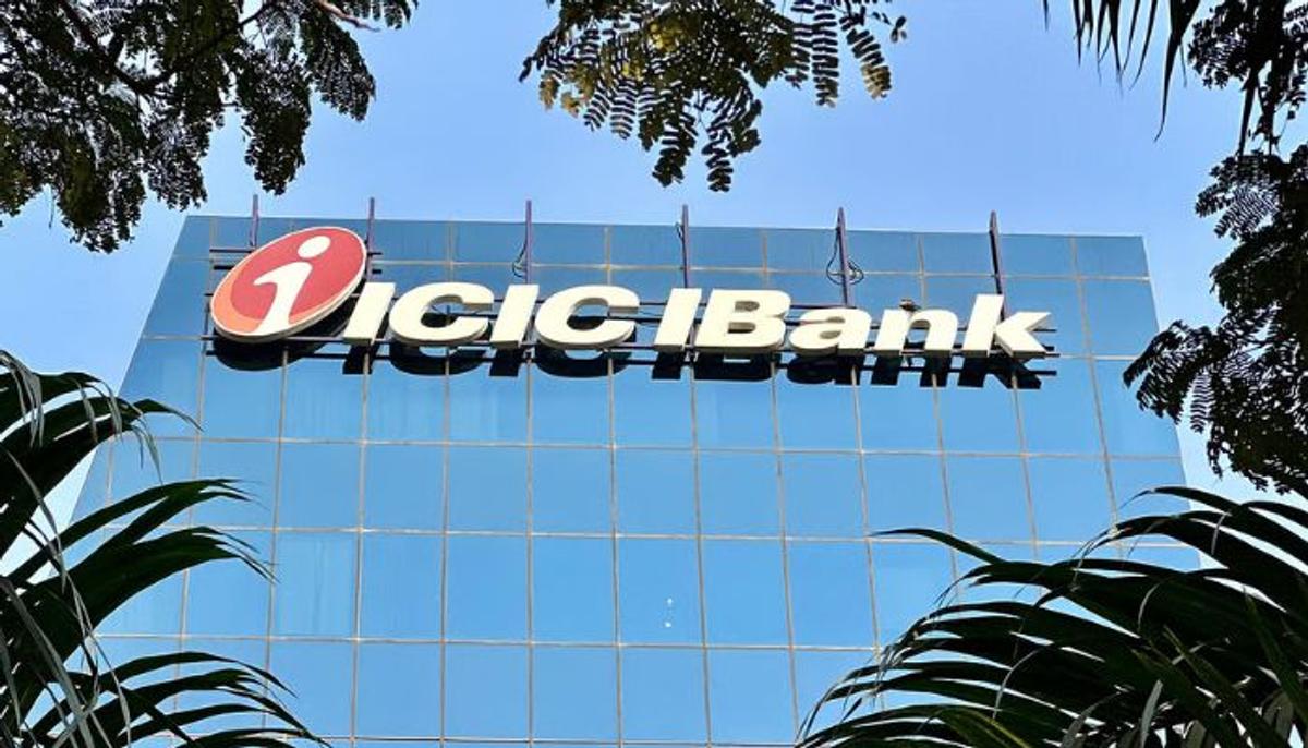 ICICI बैंक में बड़ा घोटाला, 'लोन दिलाएंगे' कहकर डकारे 4 करोड़