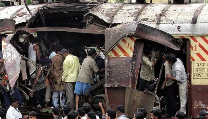 Mumbai Local Train Blast