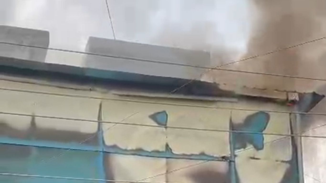 कंपनी में लगी आग, जलकर हुई राख