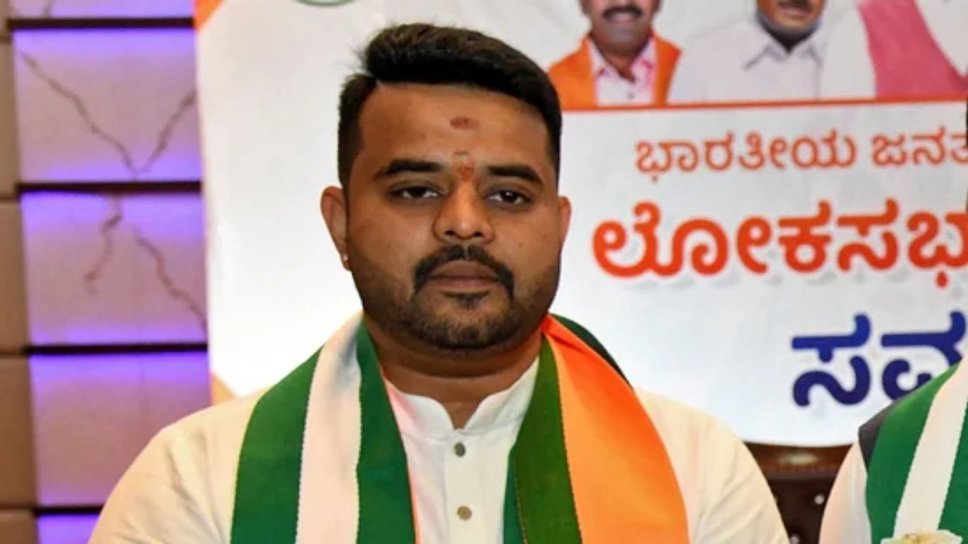 Prajwal Revanna 1