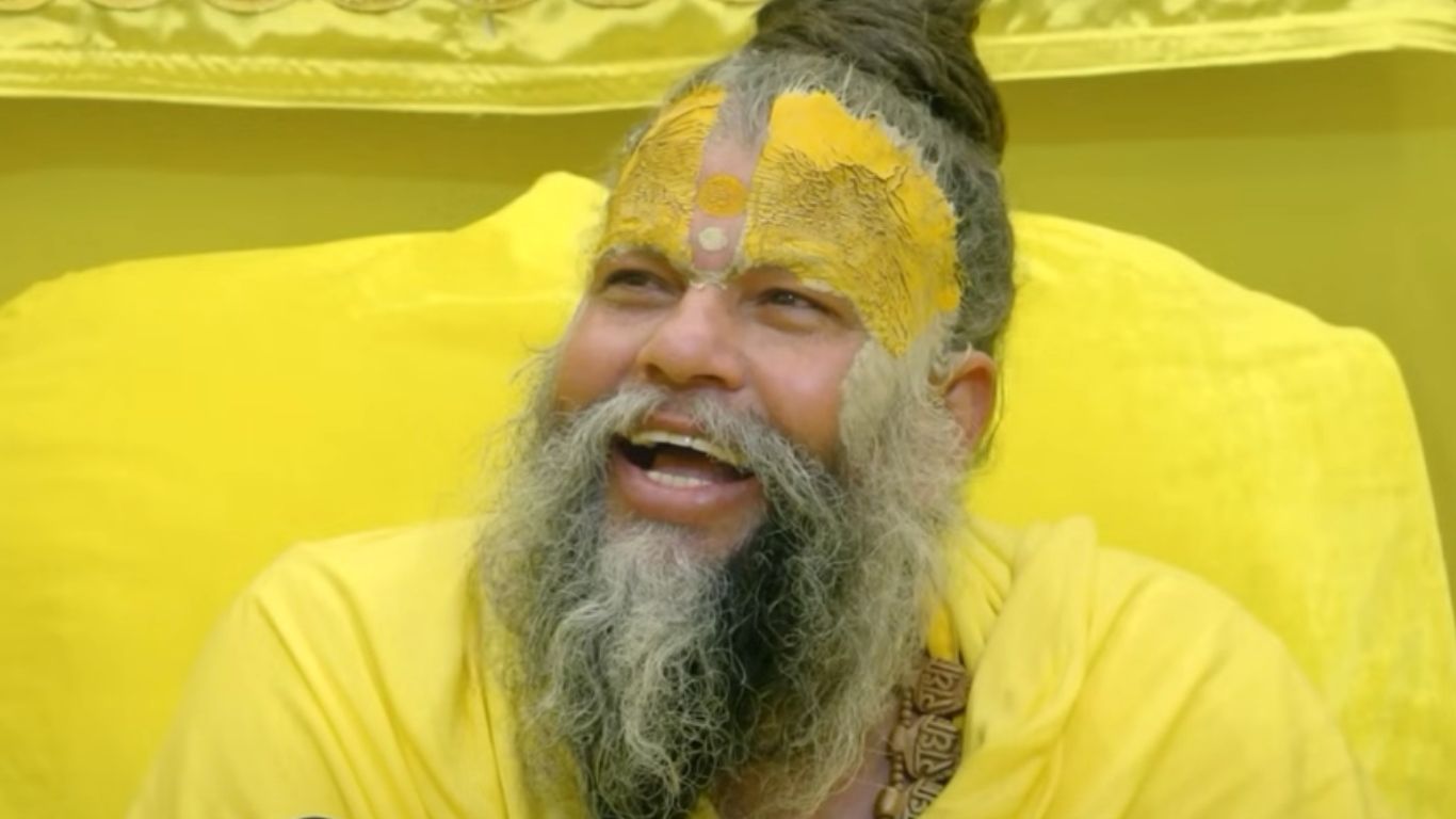 धार्मिक मर्यादा पर हमला ? प्रेमानंद महाराज को मिली धमकी से भड़का संत समाज