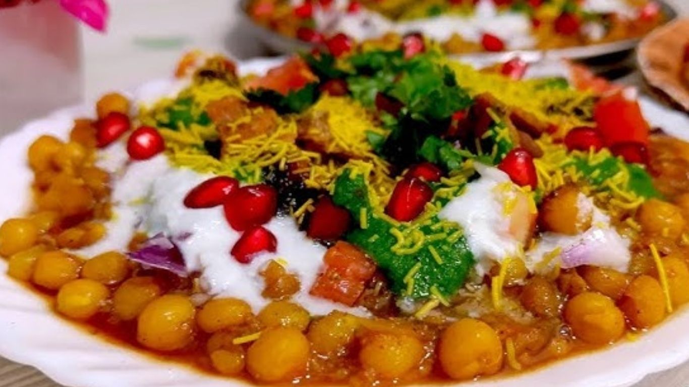 10 मिनट में बनाएं चटपटी रगड़ा चाट, घर पर मिलेगा ठेले जैसा मजा