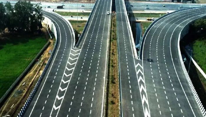 इन 3 एक्सप्रेसवे से जुड़ जाएगा पूरा उत्तर प्रदेश, जानिए कब तक पूरे होंगे?