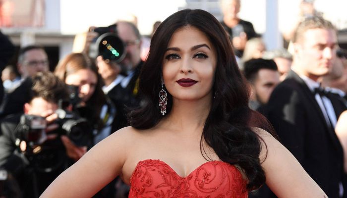 बिना इजाजत बिक रही ऐश्वर्या की तस्वीरें, दिल्ली हाईकोर्ट में याचिका दाखिल