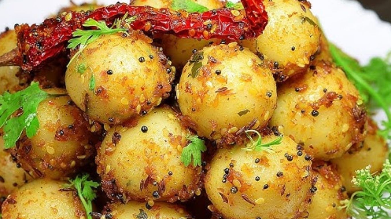 फेस्टिवल सीजन स्पेशल: आटे और सूजी से तैयार करें लाजवाब स्नैक्स