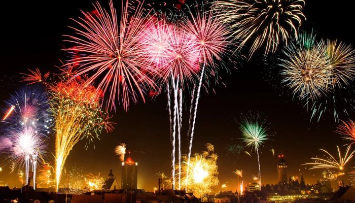 नोएडा-ग्रेटर नोएडा वालों के लिए बड़ी खुशखबरी, दिपावली पर मजे से जलाएं पटाखे