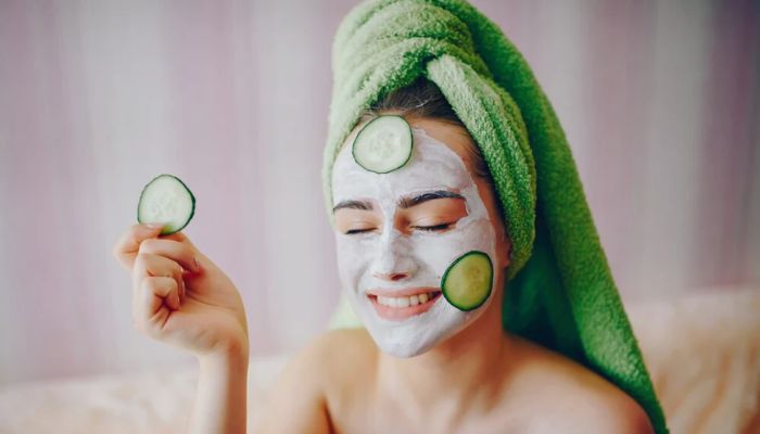 खूबसूरत चेहरा पाने के लिए बनाएं ये होममेड स्क्रब, दिखेंगी बला सी खूबसूरत