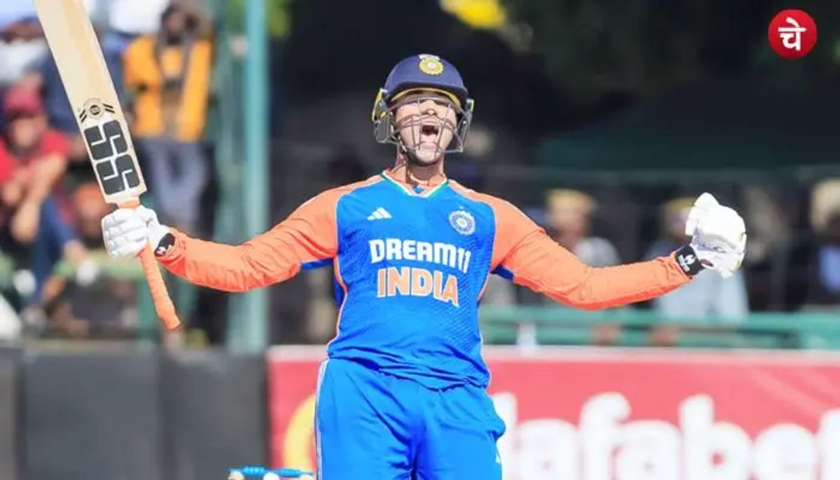 अभिषेक शर्मा का धमाकेदार प्रदर्शन, 12 गेंदों में पचास और 32 गेंदों में शतक ठोका