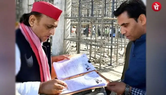 अखिलेश यादव ने भरा एसआईआर फार्म, सरकार पर जारी रखा हमला