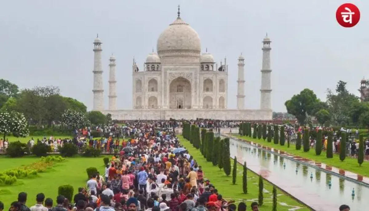 ताजमहल में उर्स को लेकर बढ़ा विवाद, हिंदू महासभा ने एएसआई से की रोक लगाने की मांग