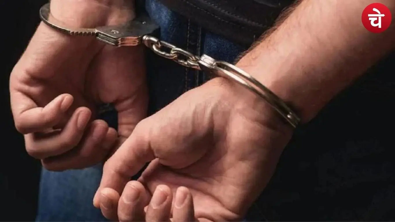 ग्रेटर नोएडा में चेकिंग के दौरान तीन संदिग्ध गिरफ्तार