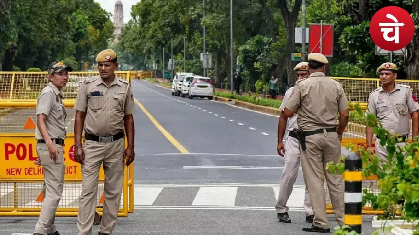 दिल्ली में पुलिस का सख्त पहरा