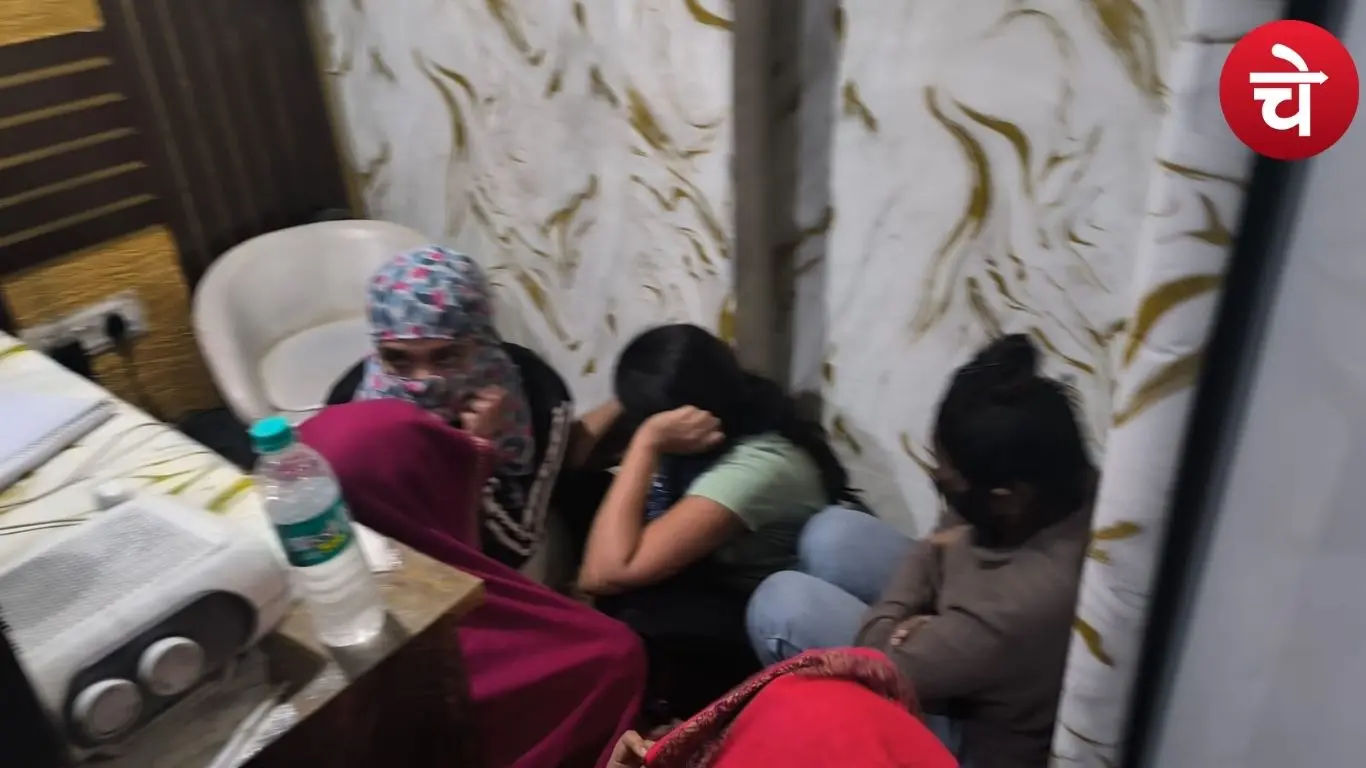 नोएडा में स्पा नेटवर्क पर शिकंजा