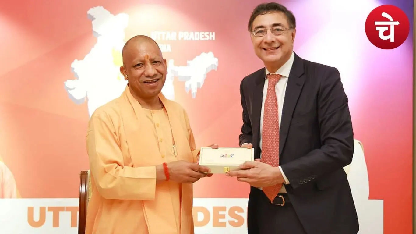 सिंगापुर में निवेश मिशन पर सीएम योगी
