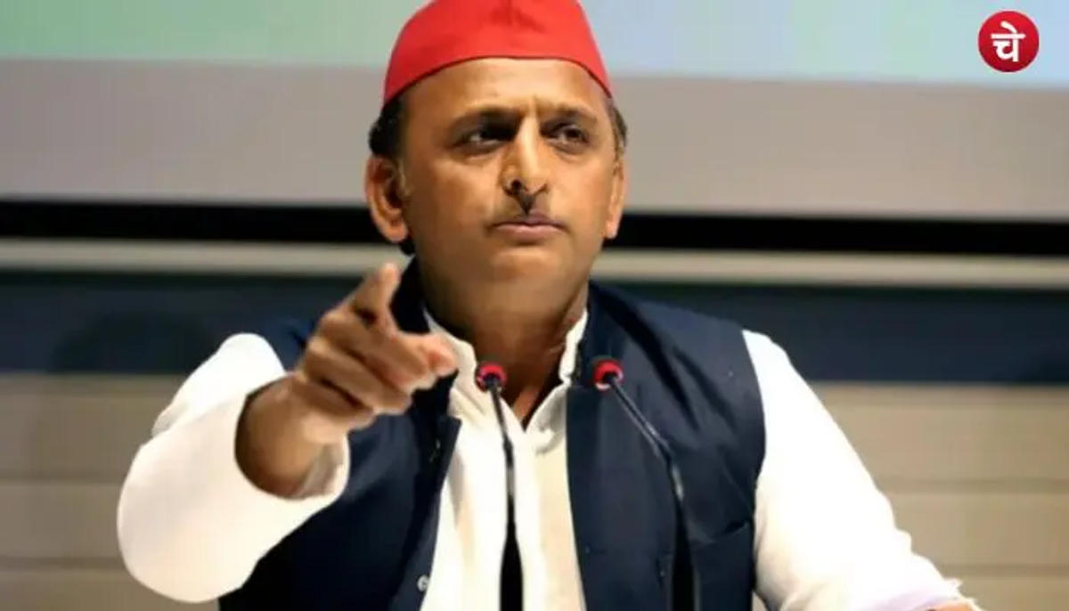 दादरी से अखिलेश का चुनावी शंखनाद, बीजेपी पर साधा निशाना, 7 एयरपोर्ट में 6 बंद