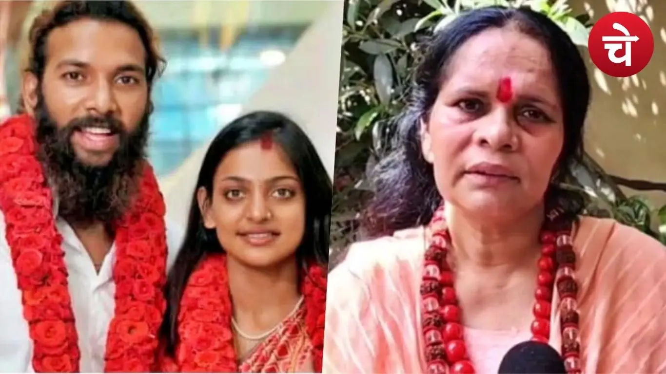 मोनालिसा की शादी पर मचा बवाल