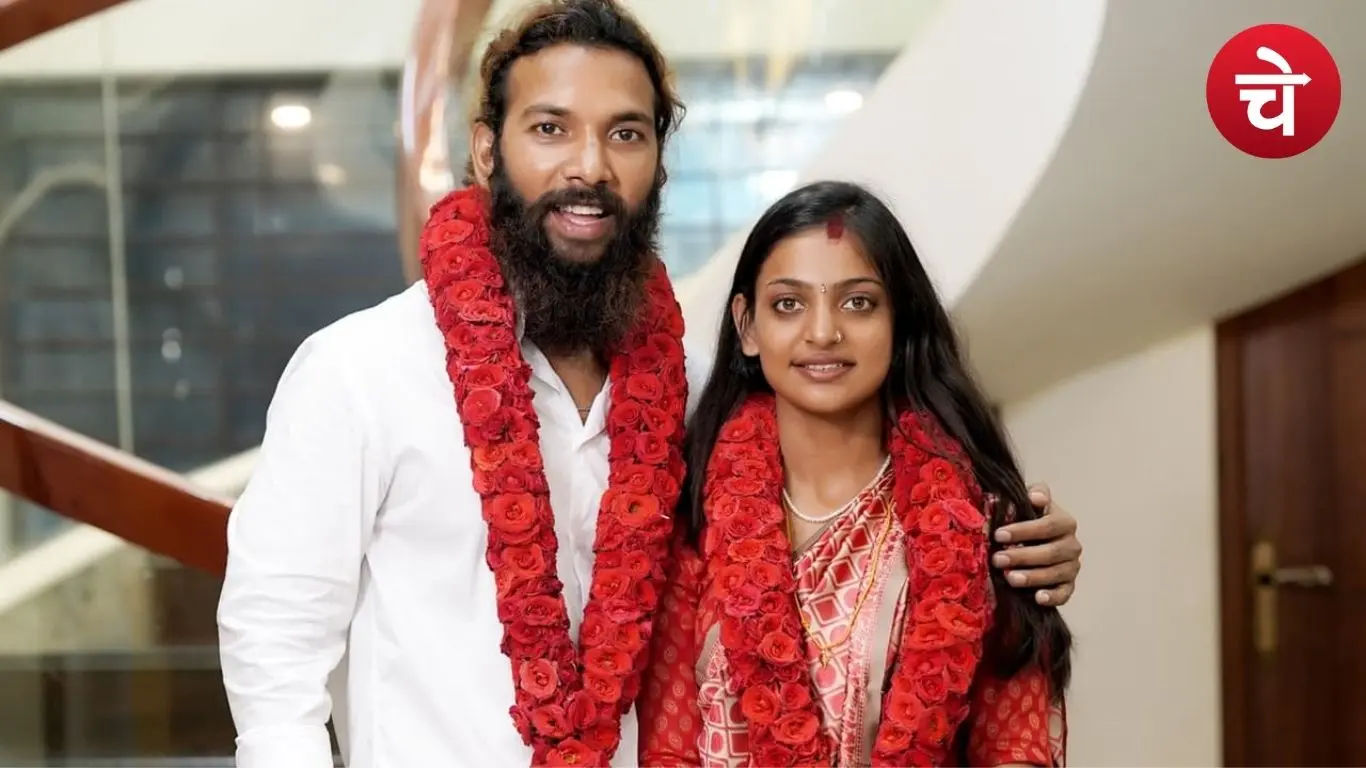 मोनालिसा फिर सुर्खियों में