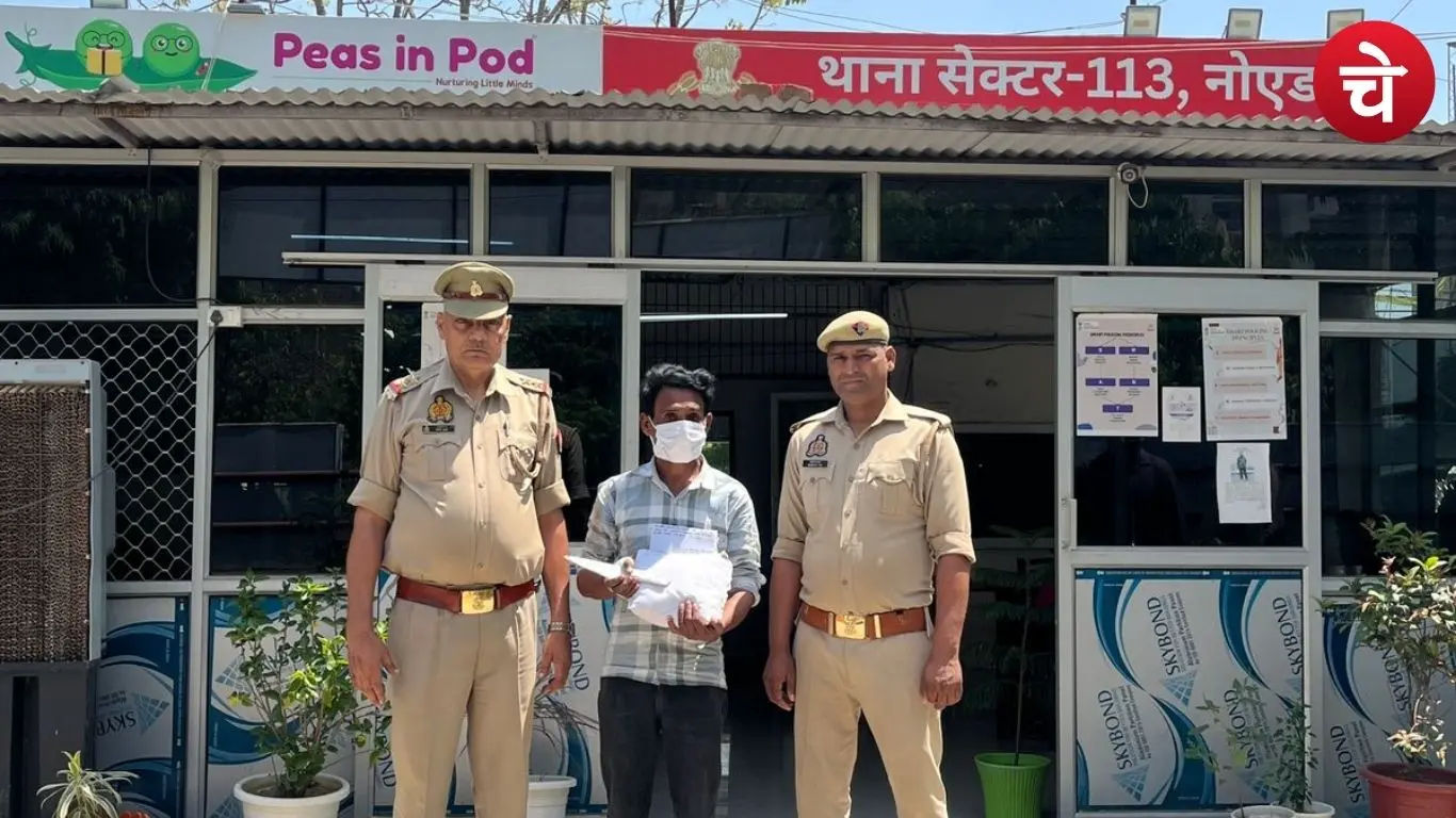 नोएडा में समलैंगिक संबंधों में बाधा बनी माँ को उतारा मौत के घाट