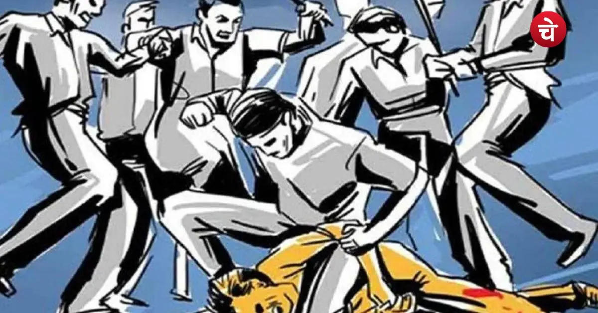 ग्रेटर नोएडा में बारातियों पर लाठी-डंडों से हमला, गाड़ियां तोड़ीं