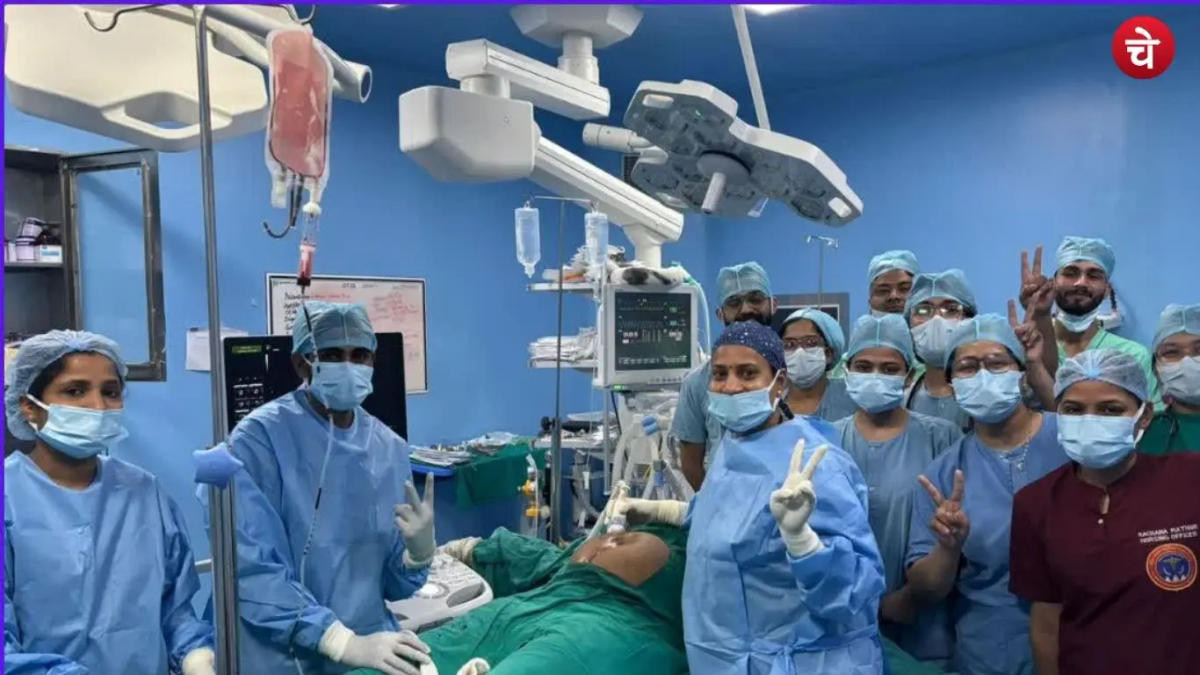 गोरखपुर एम्स की ऐतिहासिक उपलब्धि, गर्भ में ही शिशु को चढ़ाया गया खून, बची जान