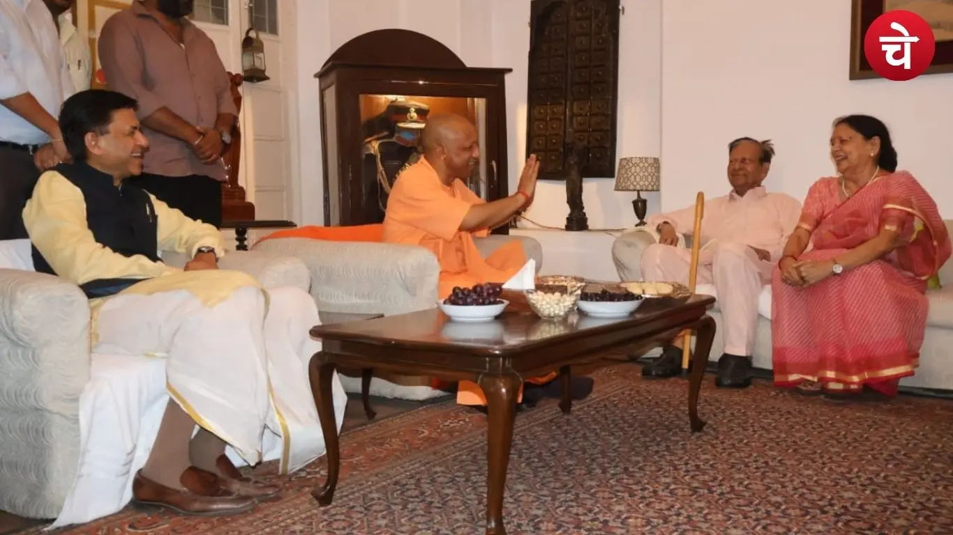 CM Yogi with Shriprakash Mani Tripathi