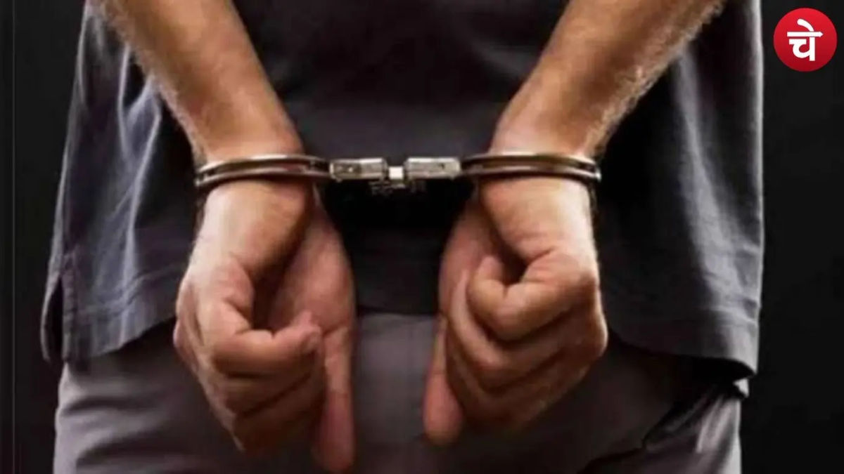 नोएडा में वाहन चोरी गिरोह का भंडाफोड़, दो गिरफ्तार