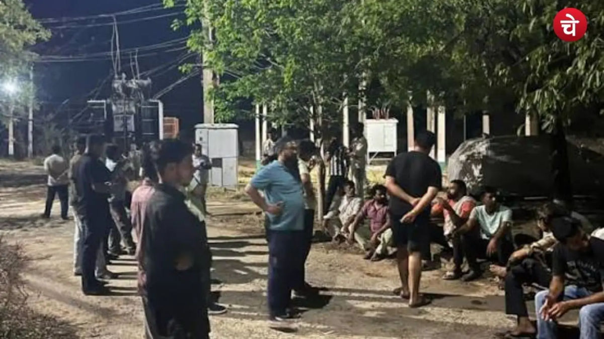 सेक्टर-22 सी ब्लॉक में बिजली संकट से भड़के लोग, पेड़ों की छंटाई कराने की मांग