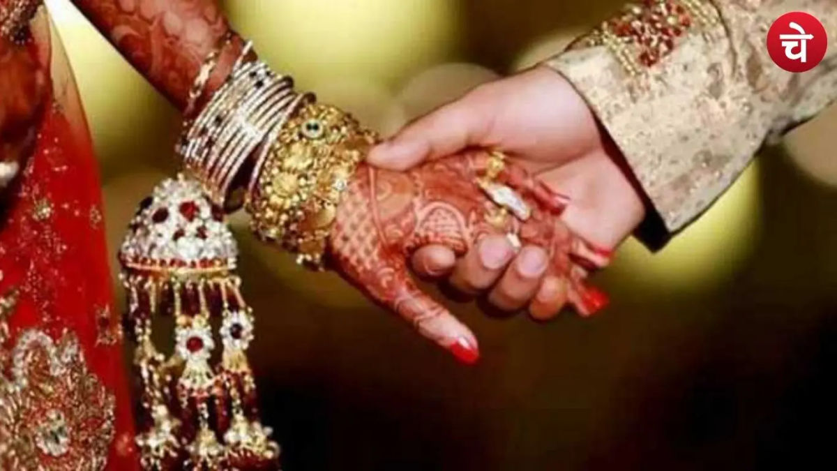 लव मैरिज के बाद बेटी बनी हिंदू, धर्म वापसी के दबाव में परिवार पर हमला