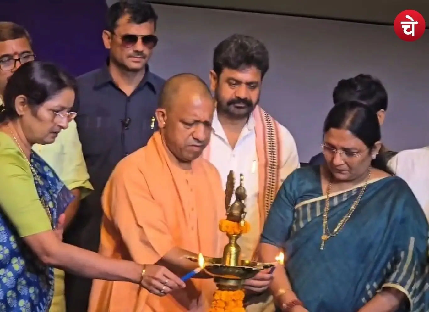CM yogi in Kashi