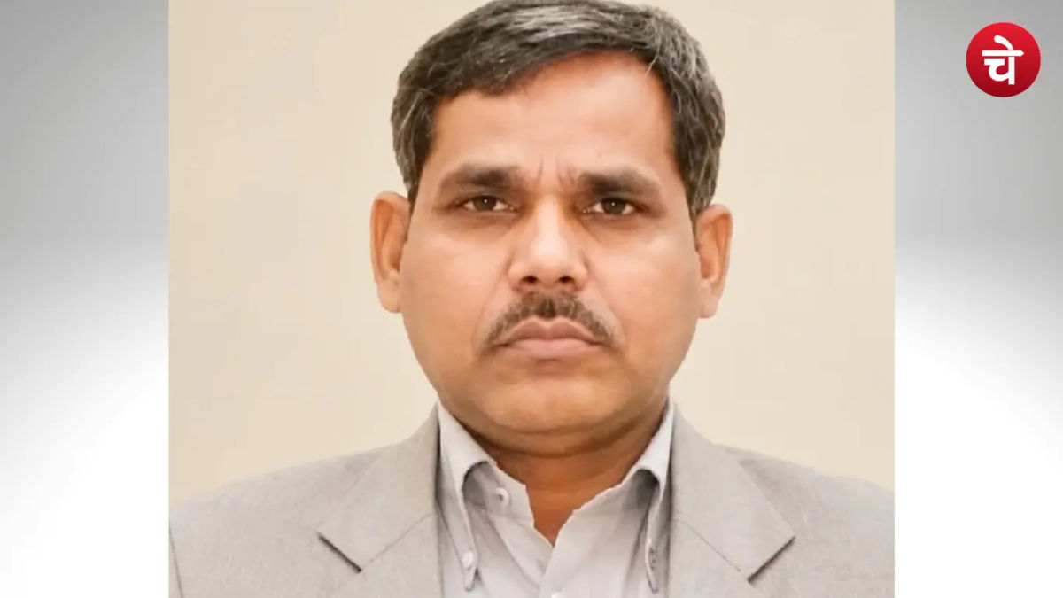 कौन हैं IAS बाबूलाल मीणा? जिन्हें बनाया गया UP राजस्व परिषद का नया अध्यक्ष