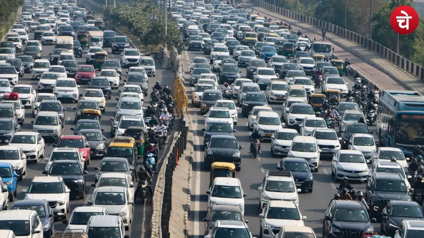 Photo of the traffic jam in Noida