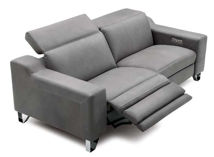 Featured Image of Modern Reclining Leather Sofas