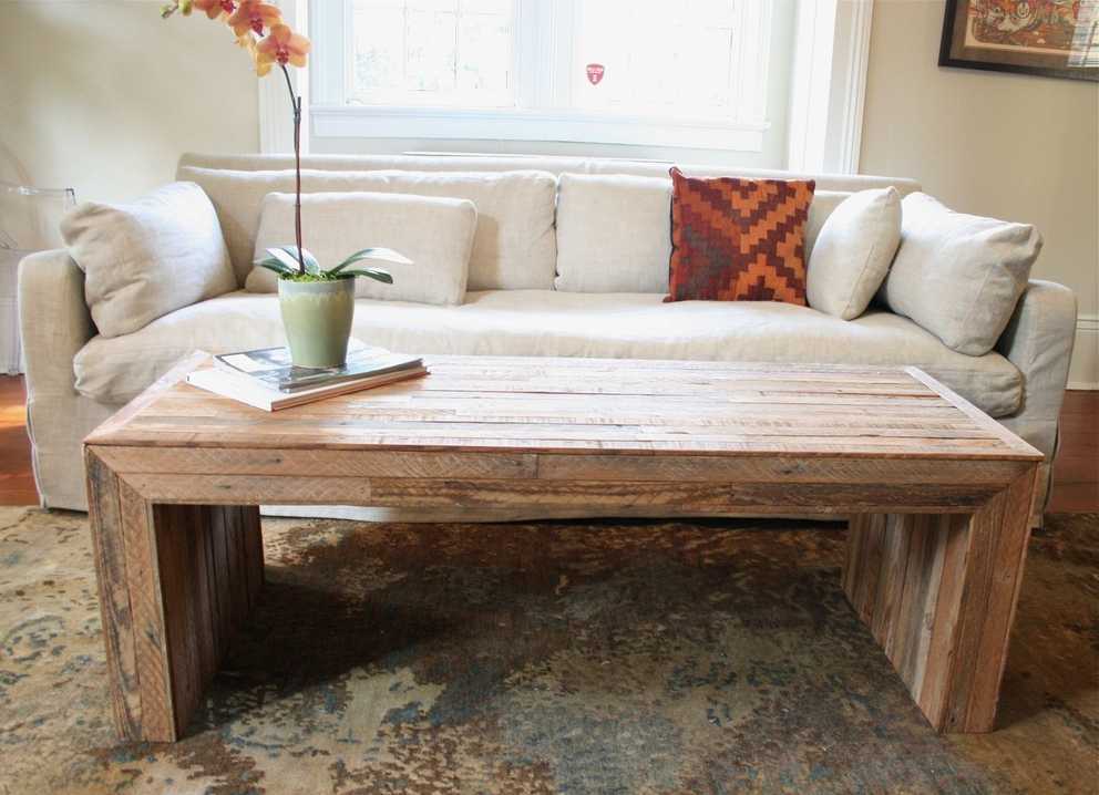 A Modern Rustic Coffee Table: Where Style Meets Functionality