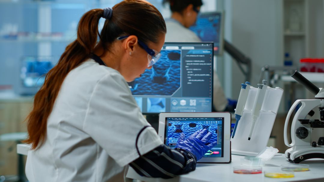 WHOLE EXOME SEQUENCING WITH MITOCHONDRIAL SPIKE-IN