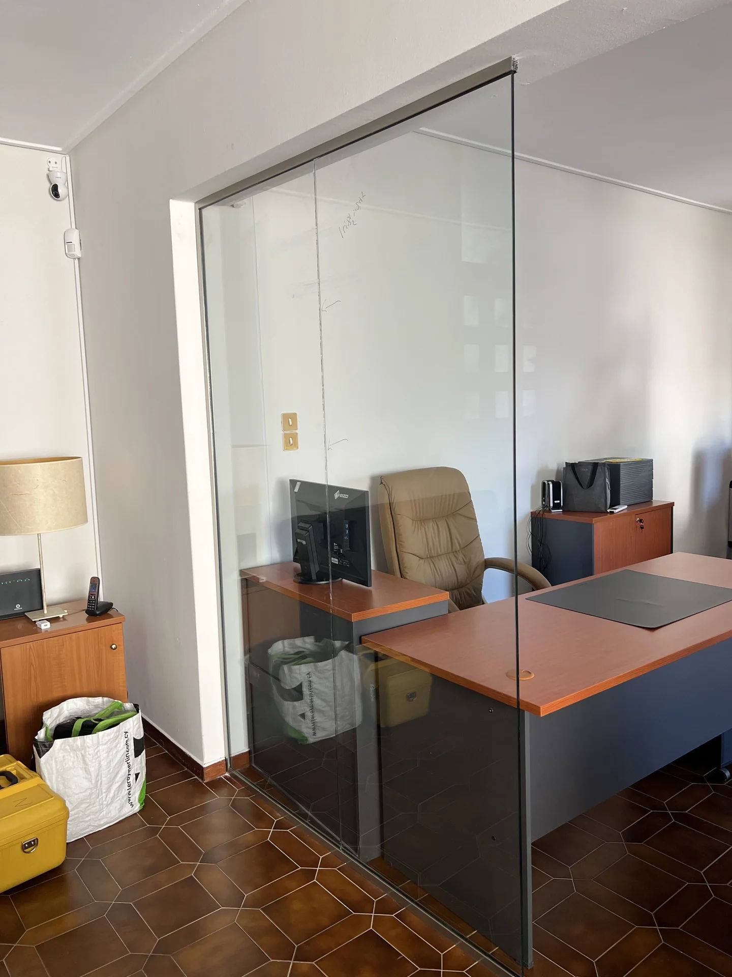 Διαχωριστικά Τζάμια 3