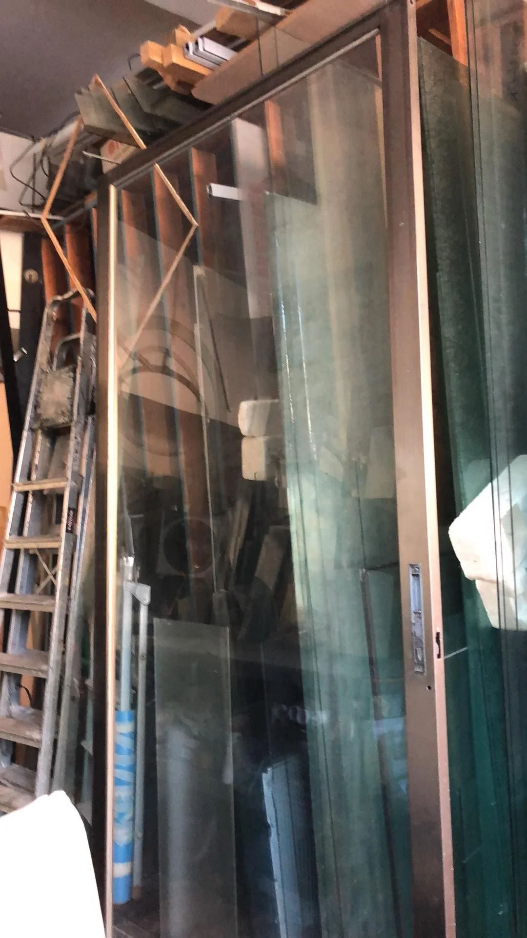 Μπαλκονόπορτες 1