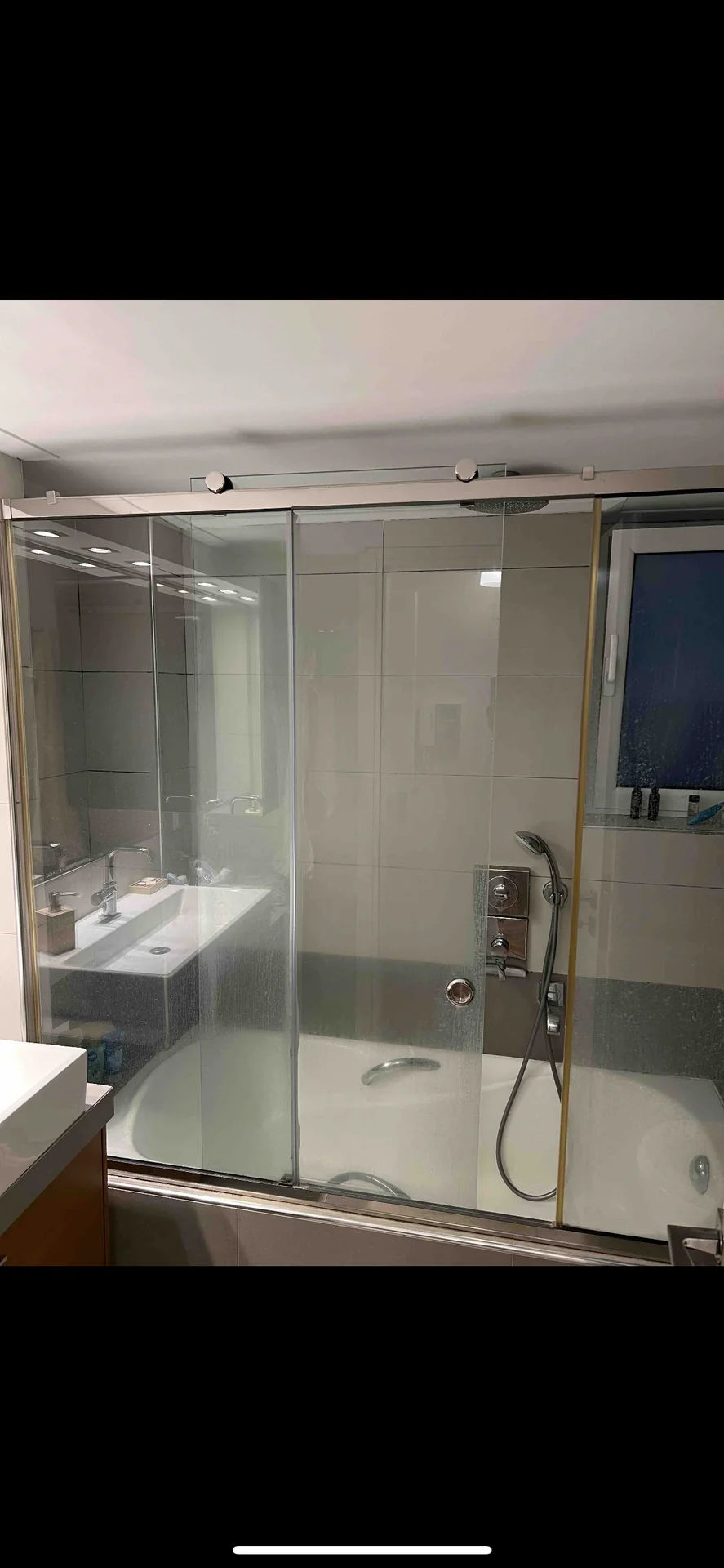 Ντουζιέρες 1