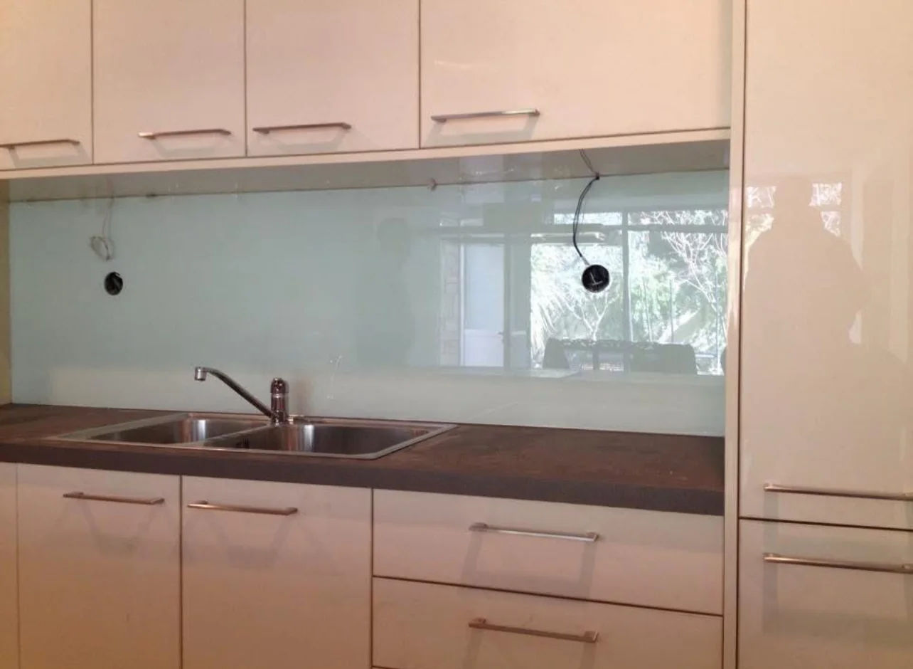 Πλάτη κουζίνας 1